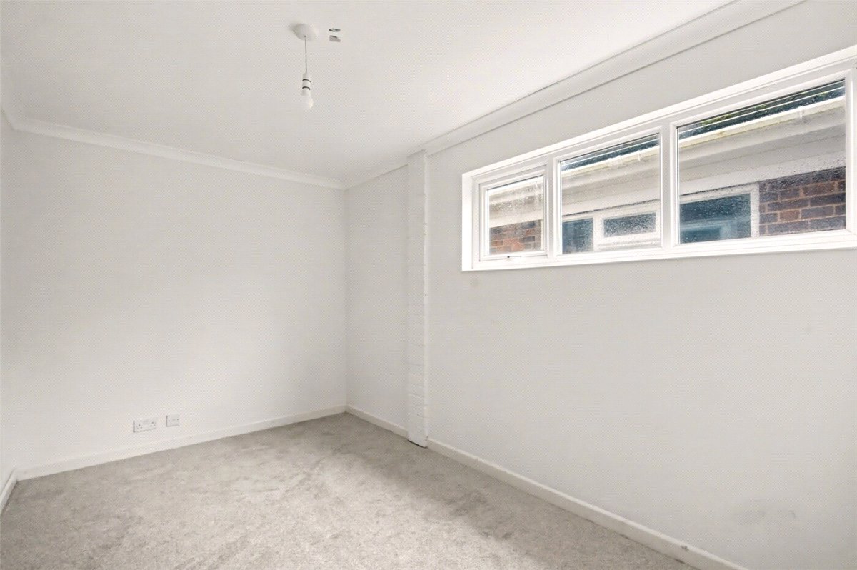 3 bedroom house, Hodgetts Lane, Burton Green CV8 - Available