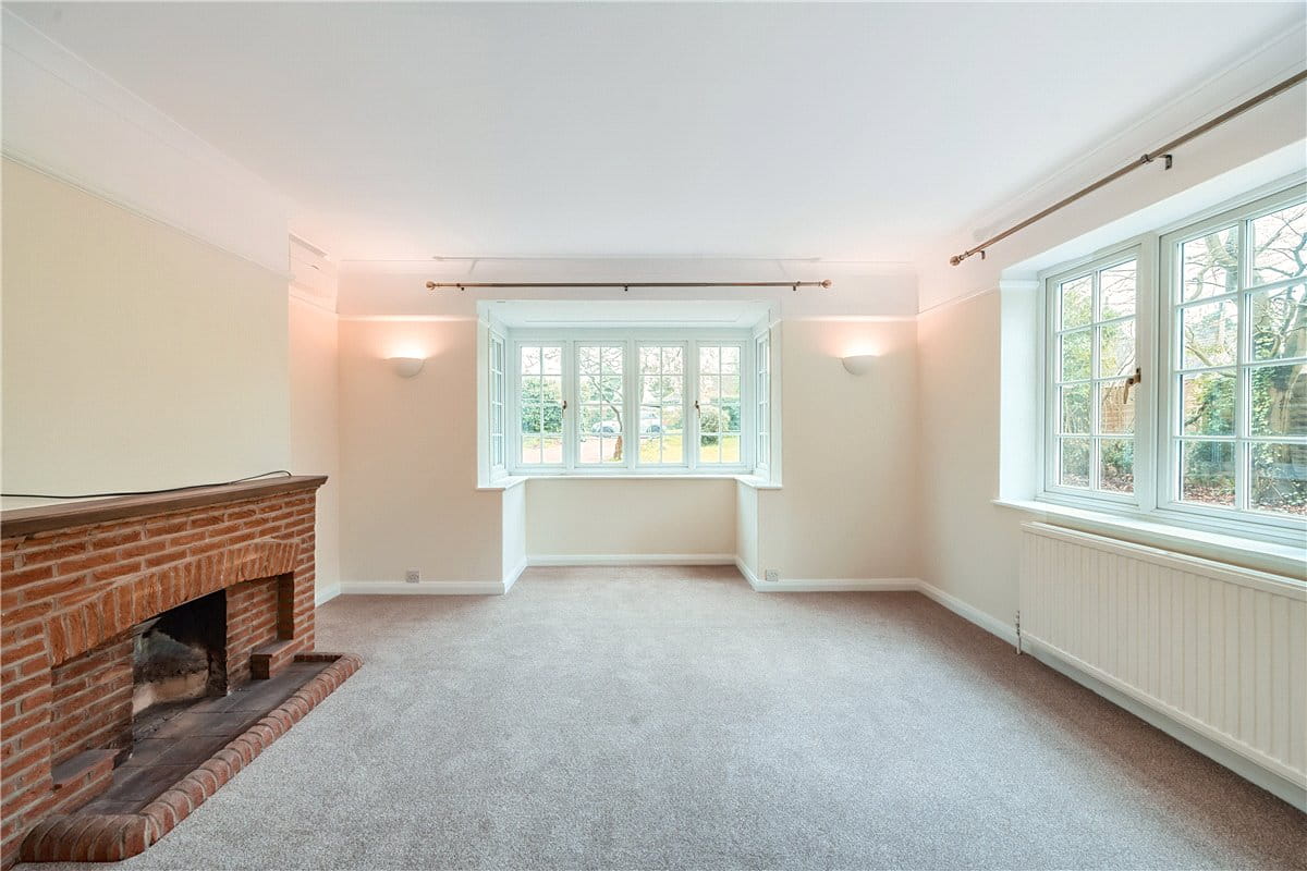 4 bedroom house, Ballinger Road, South Heath HP16 - Available