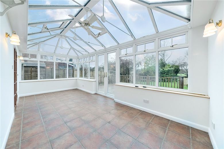 4 bedroom house, Ballinger Road, South Heath HP16 - Available