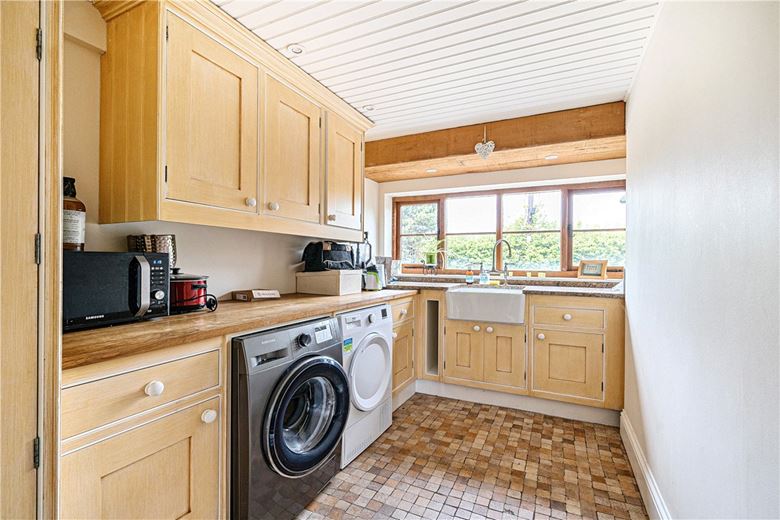 3 bedroom house, Hoo Green Lane, Mere WA16 - Available