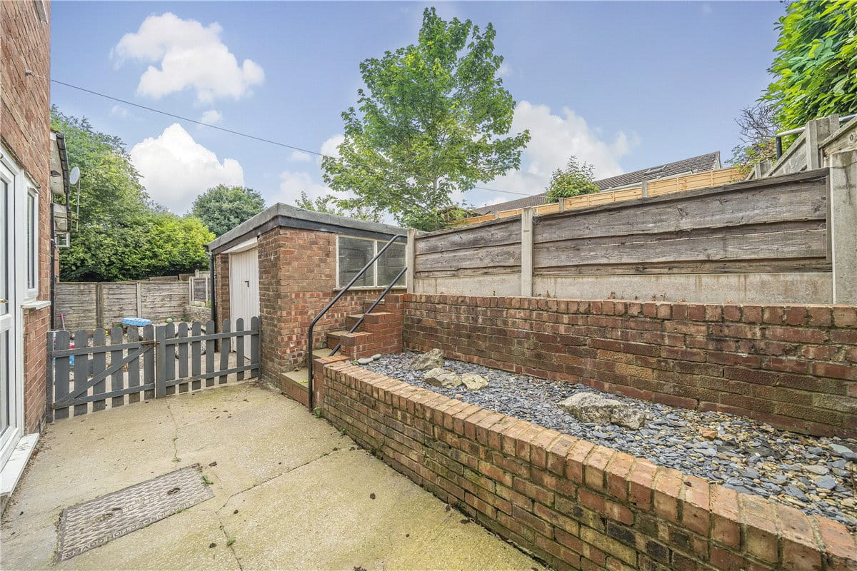 3 bedroom house, Kingsway, Bredbury SK6 - Available