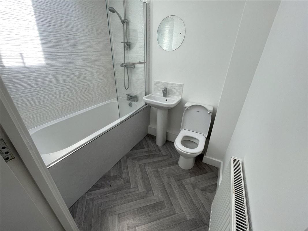 2 bedroom house, Comelybank Drive, Mexborough S64 - Available