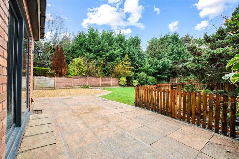 4 bedroom house, Burnside, Hale Barns WA15 - Available