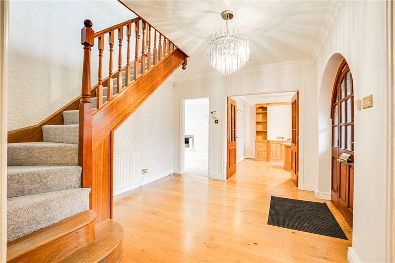 4 bedroom house, Burnside, Hale Barns WA15 - Available