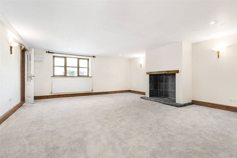 4 bedroom cottage, Yew Tree Court, Nantwich Road CW10