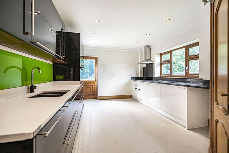 14 bedroom house, Yarnfield Lane, Yarnfield ST15 - Available