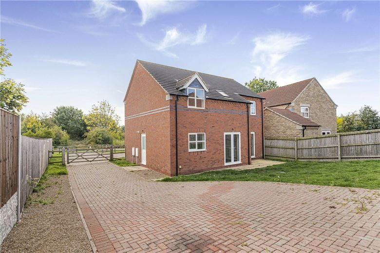 4 bedroom house, Thurgaton Way, Newton DE55 - Available