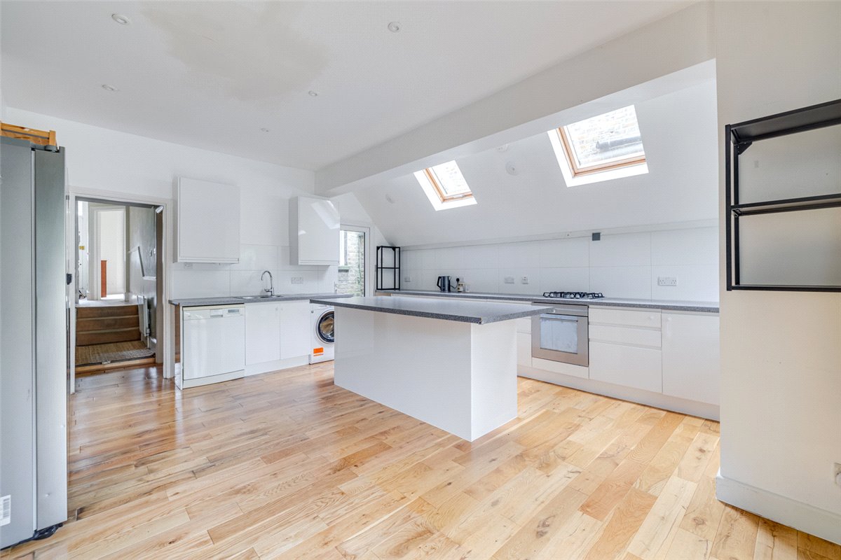 4 bedroom house, Langthorne Street, London SW6 - Sold