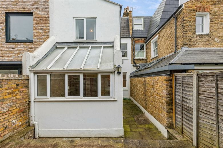 4 bedroom house, Firth Gardens, London SW6 - Available
