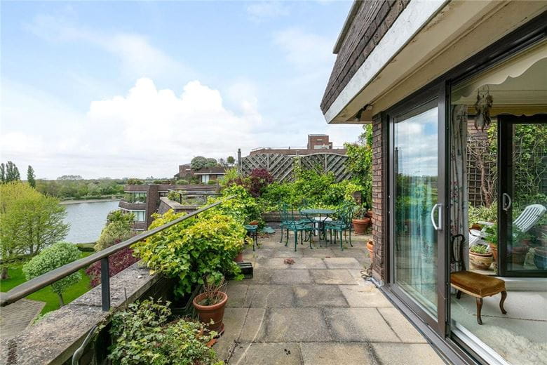 3 bedroom flat, Alder Lodge, 73 Stevenage Road SW6 - Sold STC