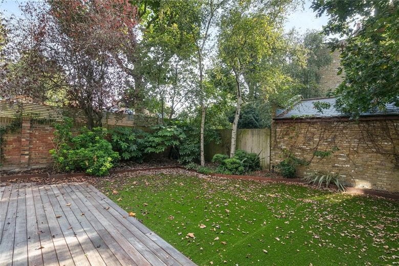 5 bedroom house, Fulham Palace Road, London SW6 - Available