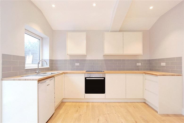 2 bedroom flat, Fulham Palace Road, London SW6 - Sold