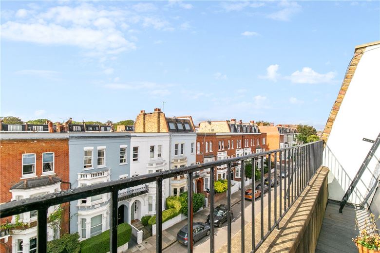 2 bedroom flat, Waldemar Avenue, London SW6 - Sold