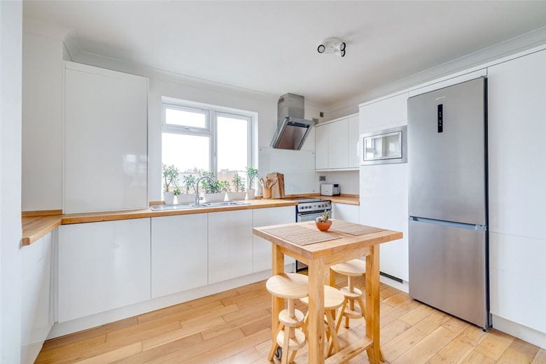 2 bedroom flat, Burnfoot Avenue, London SW6 - Sold STC