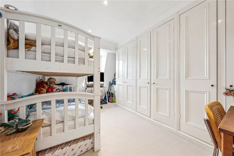 3 bedroom house, Burlington Road, London SW6 - Available
