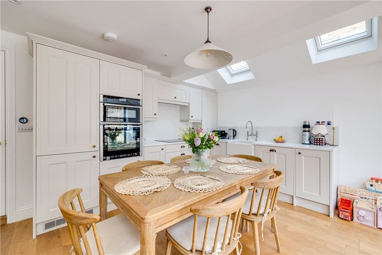 2 bedroom flat, Hartismere Road, Hammersmith And Fulham SW6 - Sold