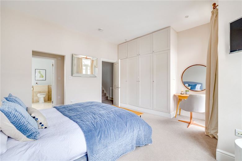 4 bedroom house, Burnfoot Avenue, London SW6 - Sold