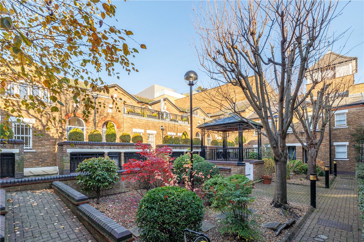 2 bedroom house, Marryat Square, Wyfold Road SW6 - Sold