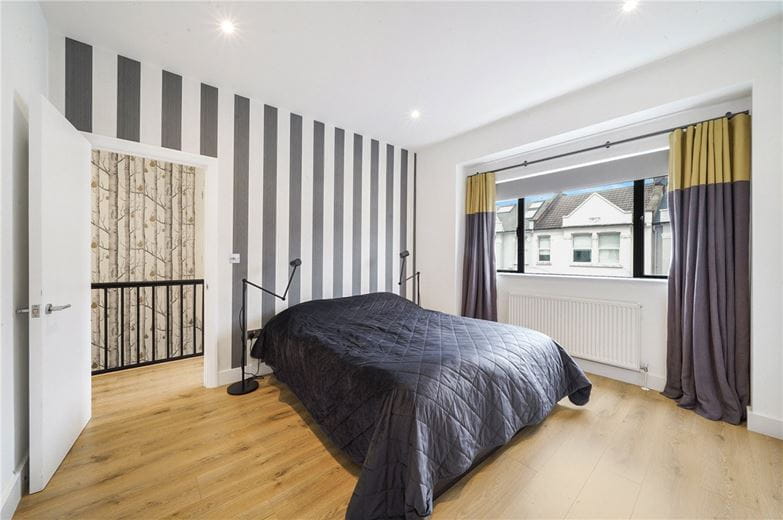 3 bedroom house, Colehill Lane, London SW6 - Available