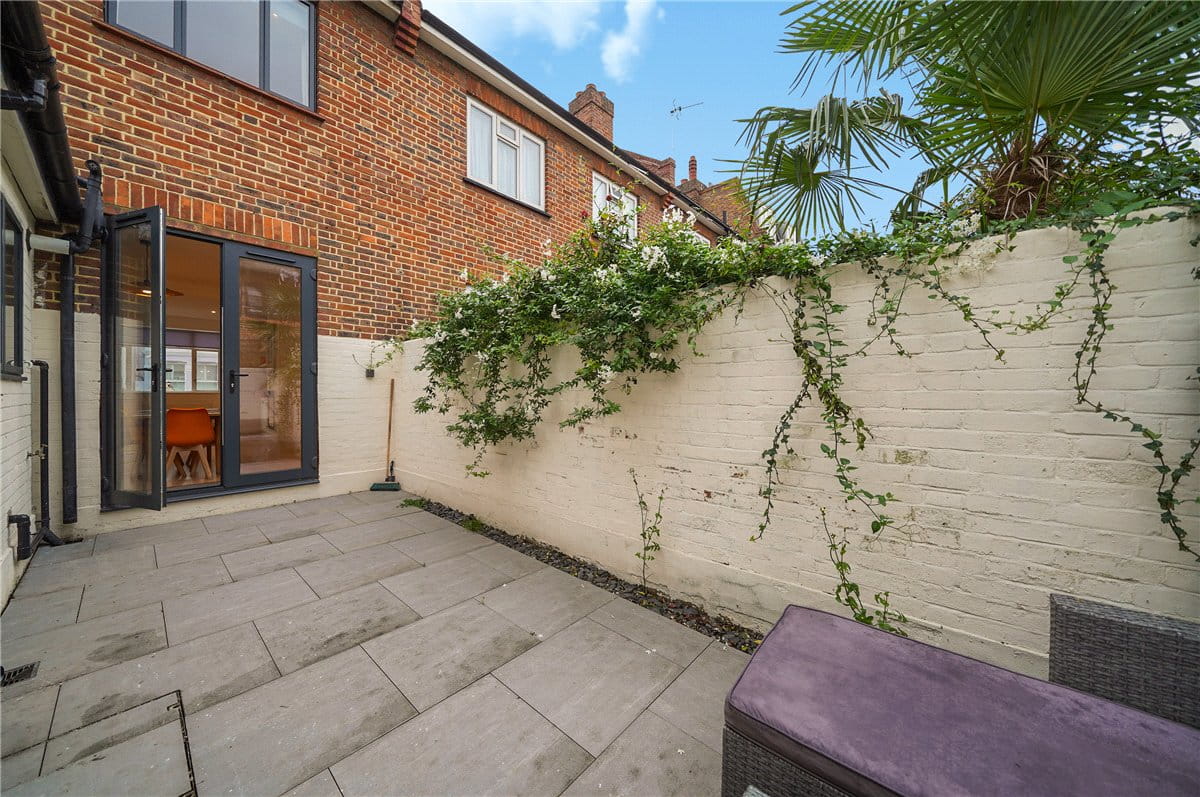 3 bedroom house, Colehill Lane, London SW6 - Available