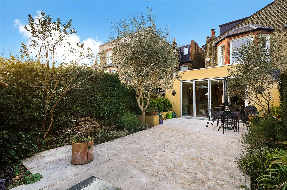 6 bedroom house, Doneraile Street, London SW6 - Available