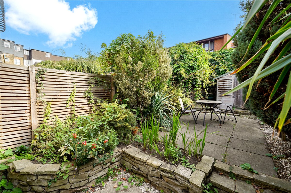 2 bedroom house, Burlington Road, London SW6 - Available