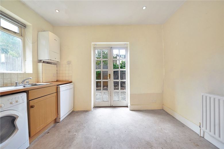 2 bedroom flat, Edenvale Street, London SW6 - Sold