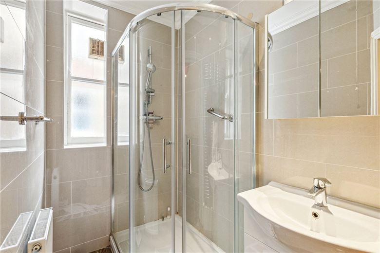 6 bedroom house, Niton Street, London SW6 - Available