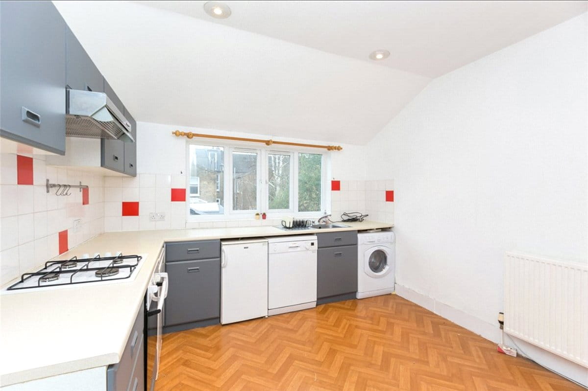 2 bedroom maisonette, Edenvale Street, London SW6 - Available