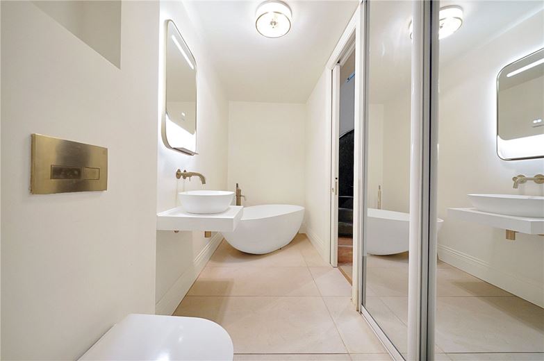 3 bedroom house, Cortayne Road, London SW6 - Available