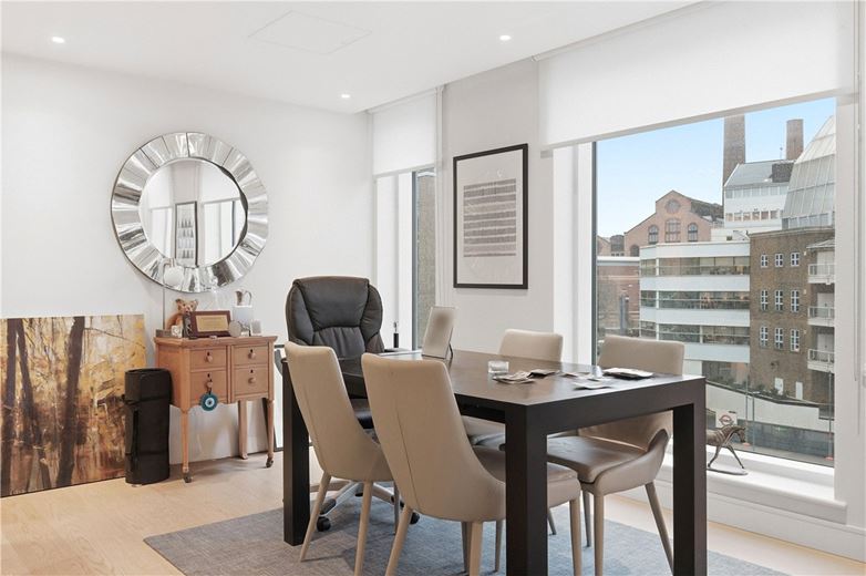 1 bedroom flat, Park Street, London SW6 - Available