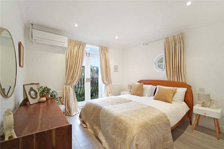 5 bedroom house, Inglethorpe Street, London SW6 - Available