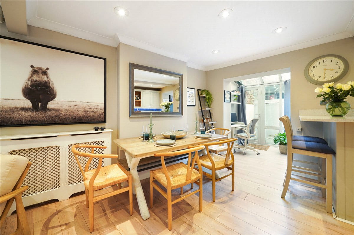 2 bedroom flat, Parkville Road, London SW6 - Available