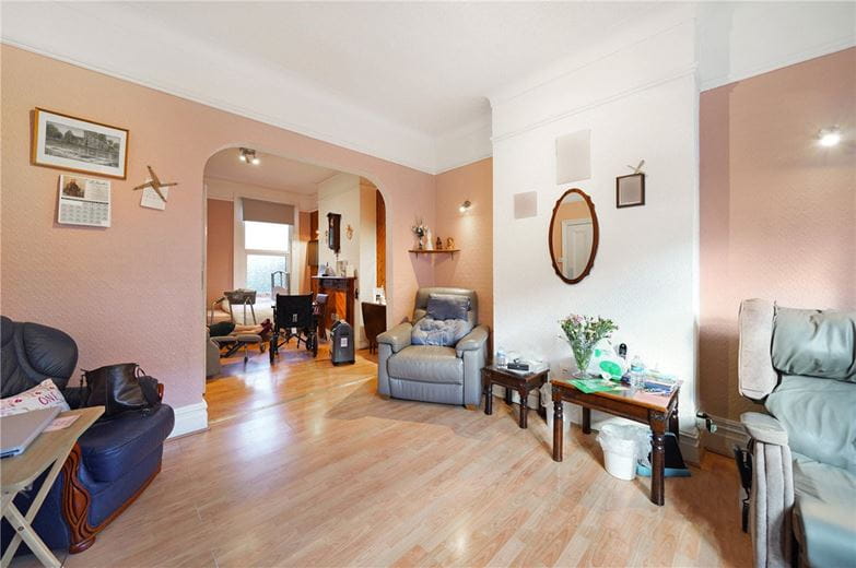 3 bedroom house, Burnfoot Avenue, London SW6 - Available