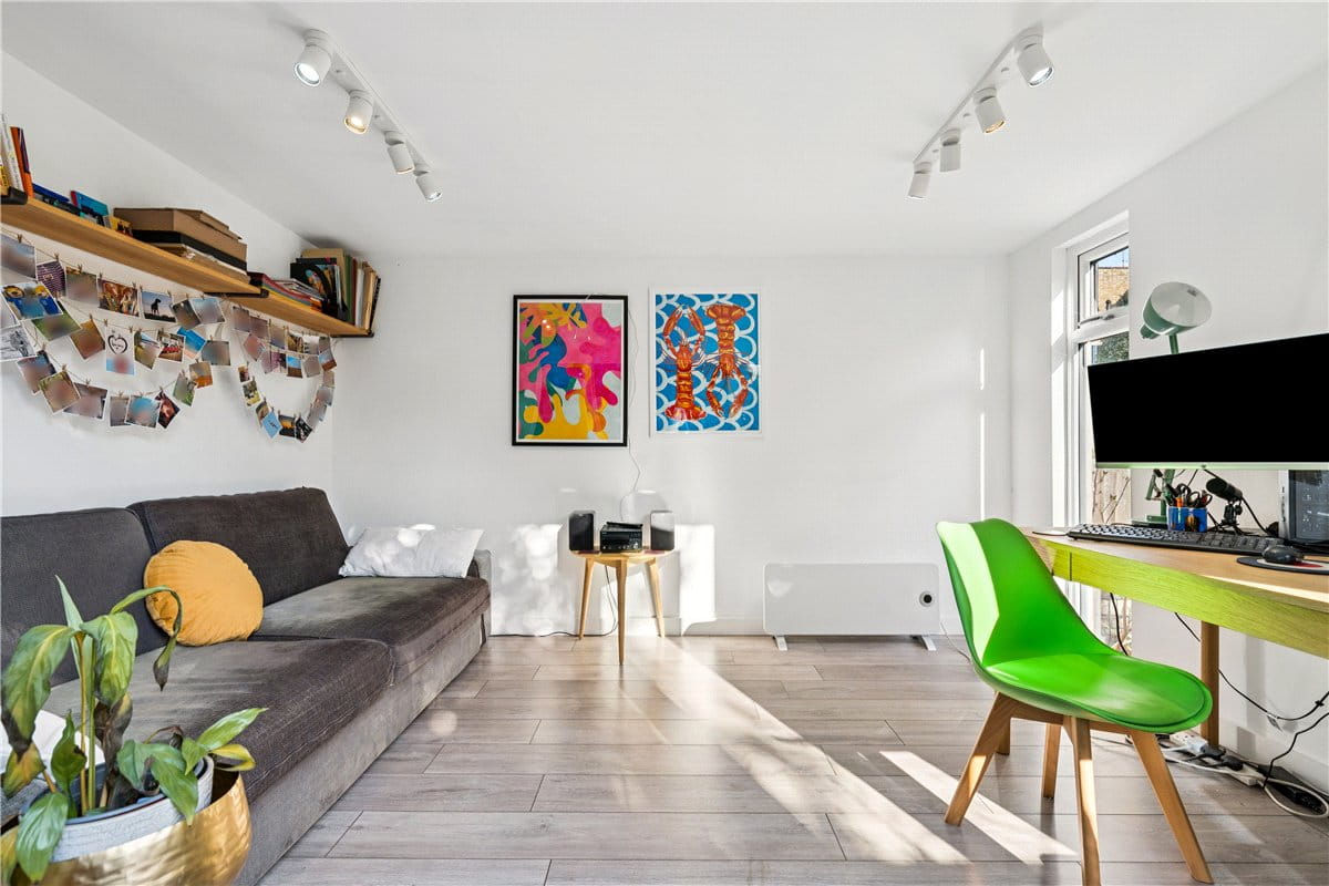 6 bedroom house, Queensmill Road, London SW6 - Available