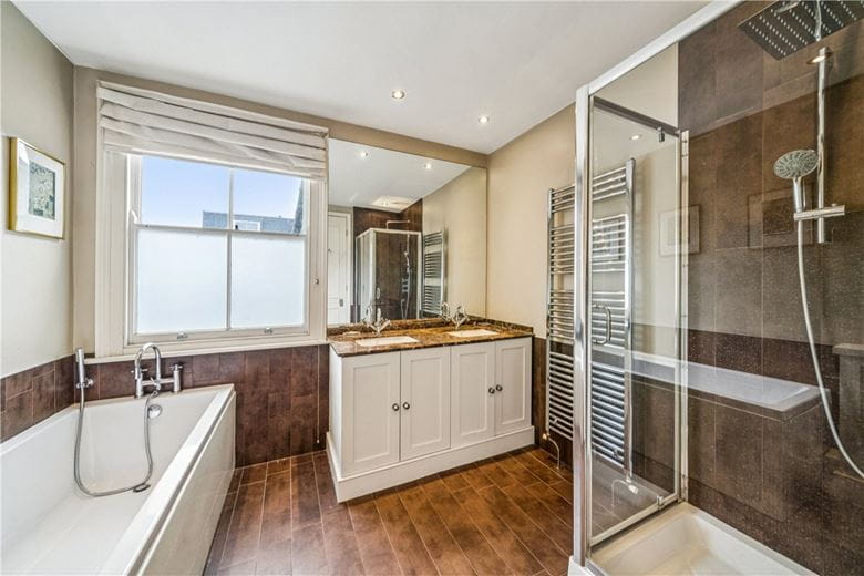 4 bedroom house, Edgarley Terrace, London SW6 - Available
