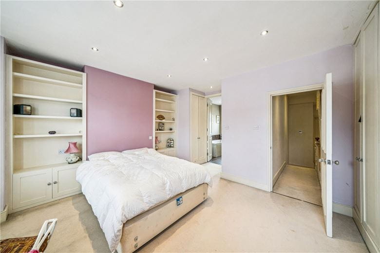 4 bedroom house, Edgarley Terrace, London SW6 - Available