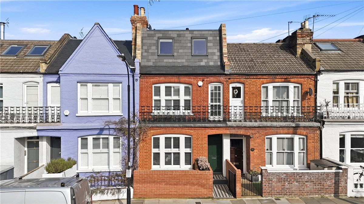 4 bedroom house, Hazlebury Road, London SW6 - Available