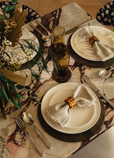 3 bedroom flat, Camden Goods Yard, Chalk Farm Road NW1 - Available