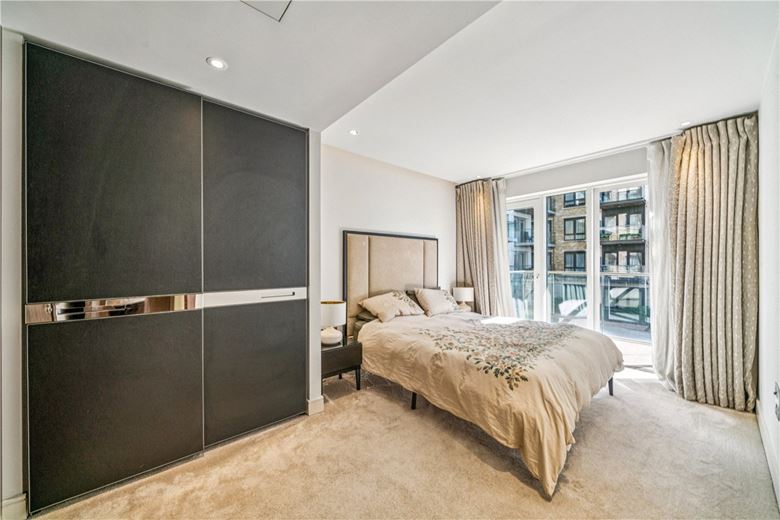 2 bedroom flat, Distillery Wharf, W6 - Available