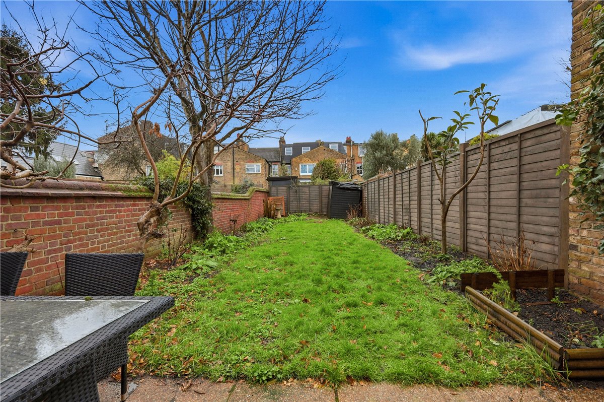 5 bedroom house, Kenyon Street, London SW6 - Available