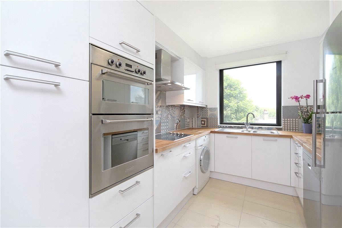 2 bedroom flat, Alder Lodge, 73 Stevenage Road SW6 - Sold