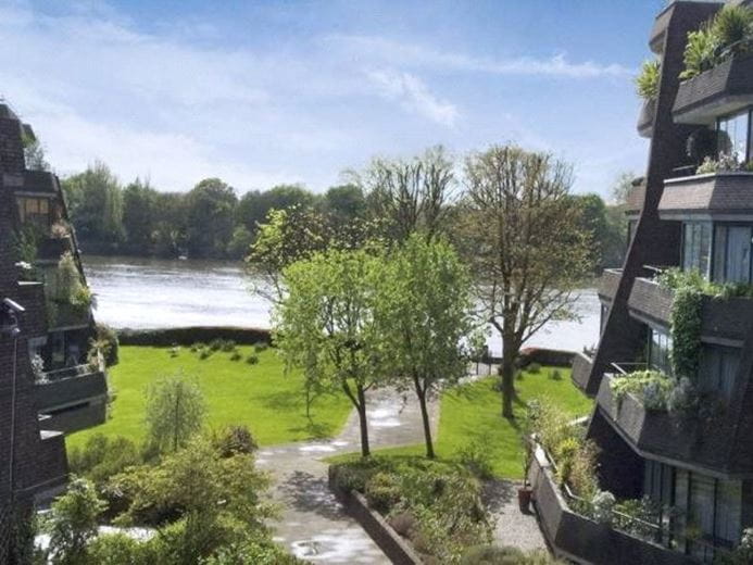 2 bedroom flat, Alder Lodge, 73 Stevenage Road SW6 - Sold STC