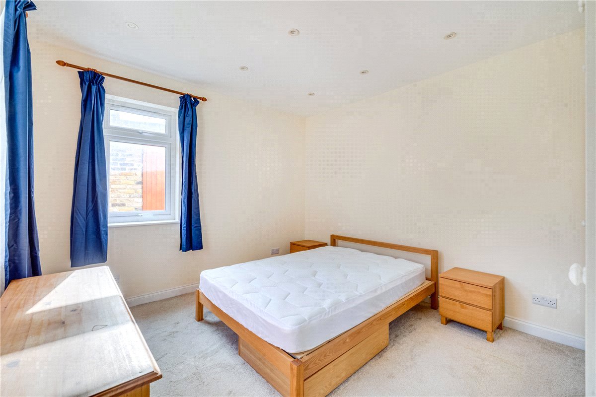 2 bedroom flat, St Andrews Road, London W14 - Sold
