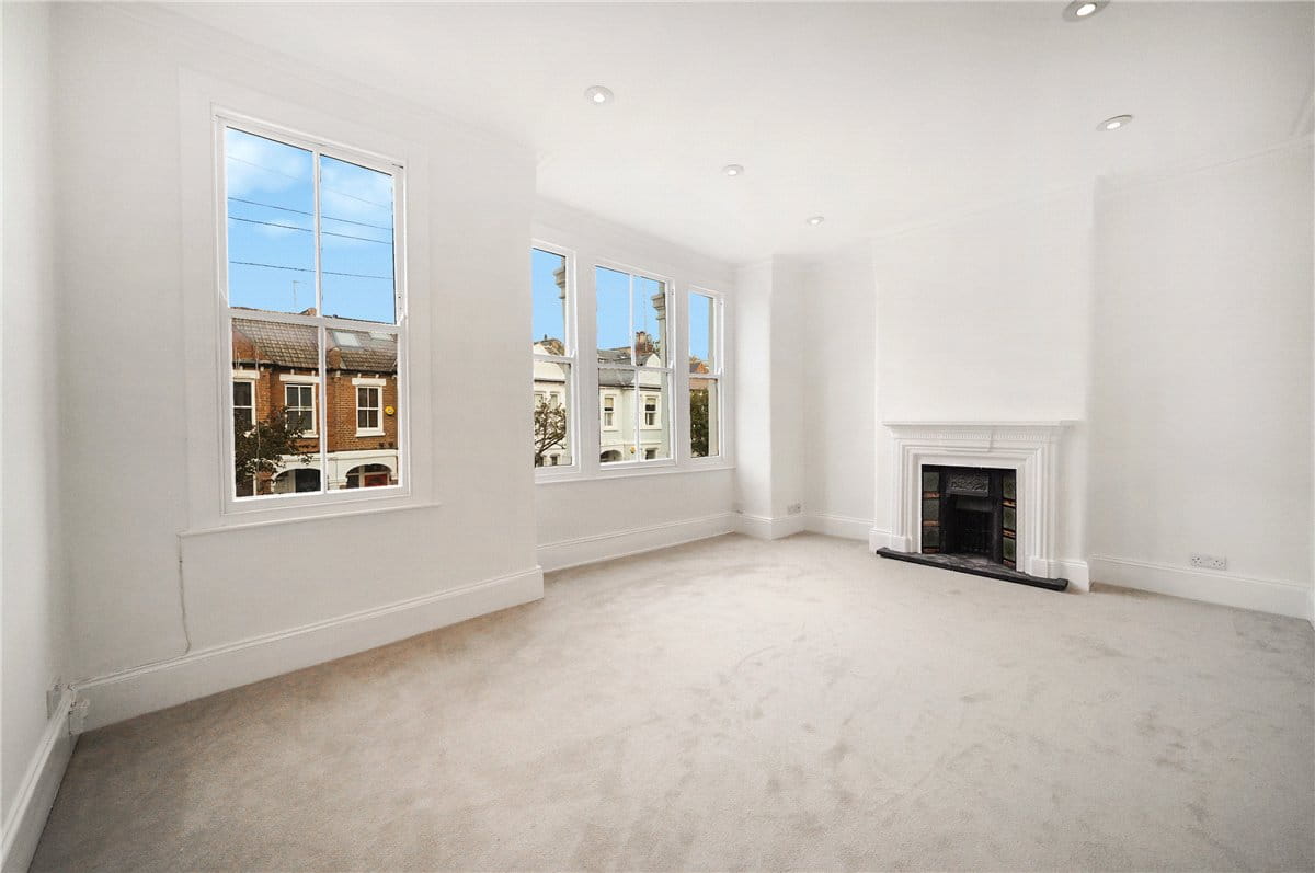 2 bedroom flat, Edenvale Street, London SW6 - Sold STC