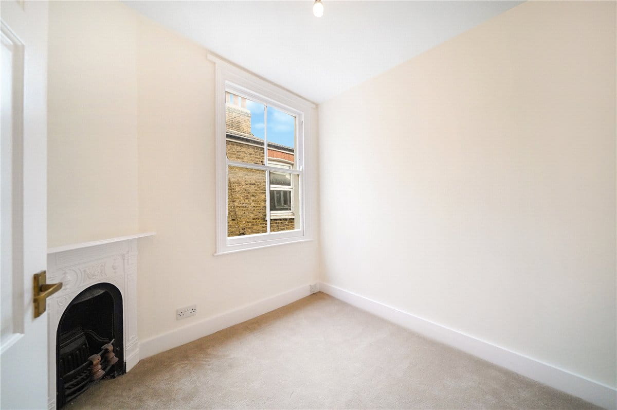 2 bedroom flat, Edenvale Street, London SW6 - Sold STC