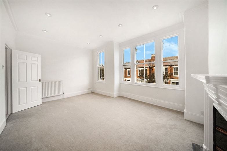2 bedroom flat, Edenvale Street, London SW6 - Sold STC
