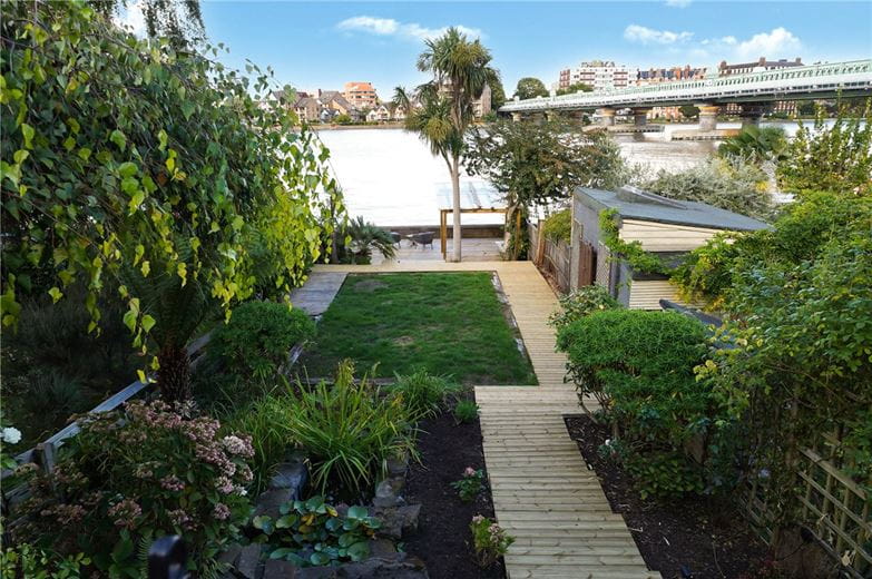 2 bedroom maisonette, Deodar Road, London SW15 - Available