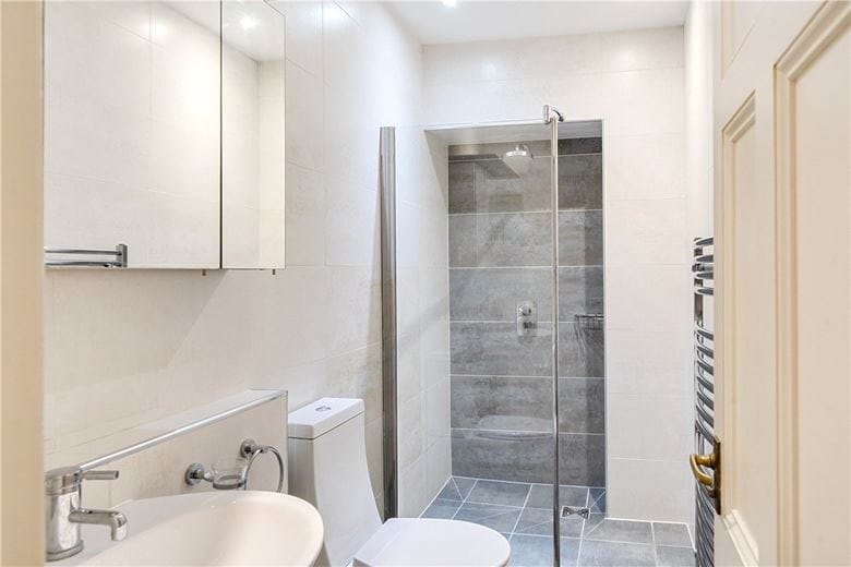 2 bedroom flat, Henrietta Street, Bath BA2 - Available
