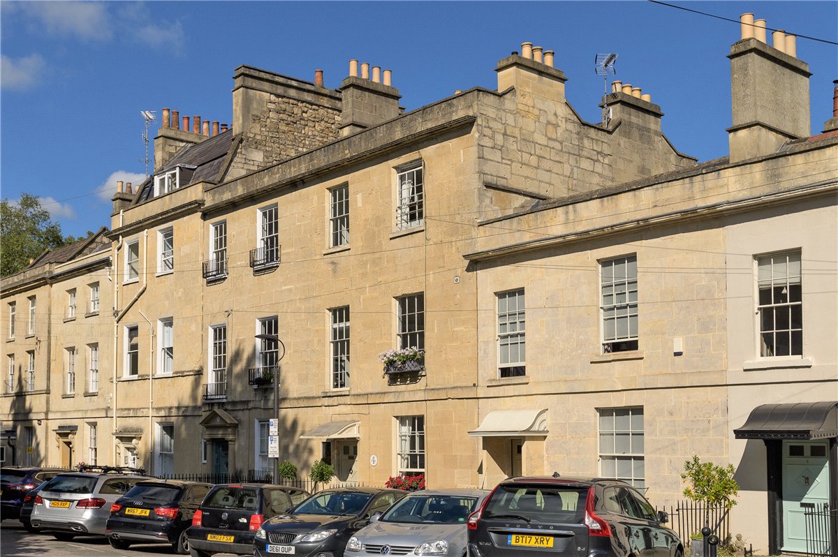 4 bedroom house, Ainslies Belvedere, Bath BA1 - Sold